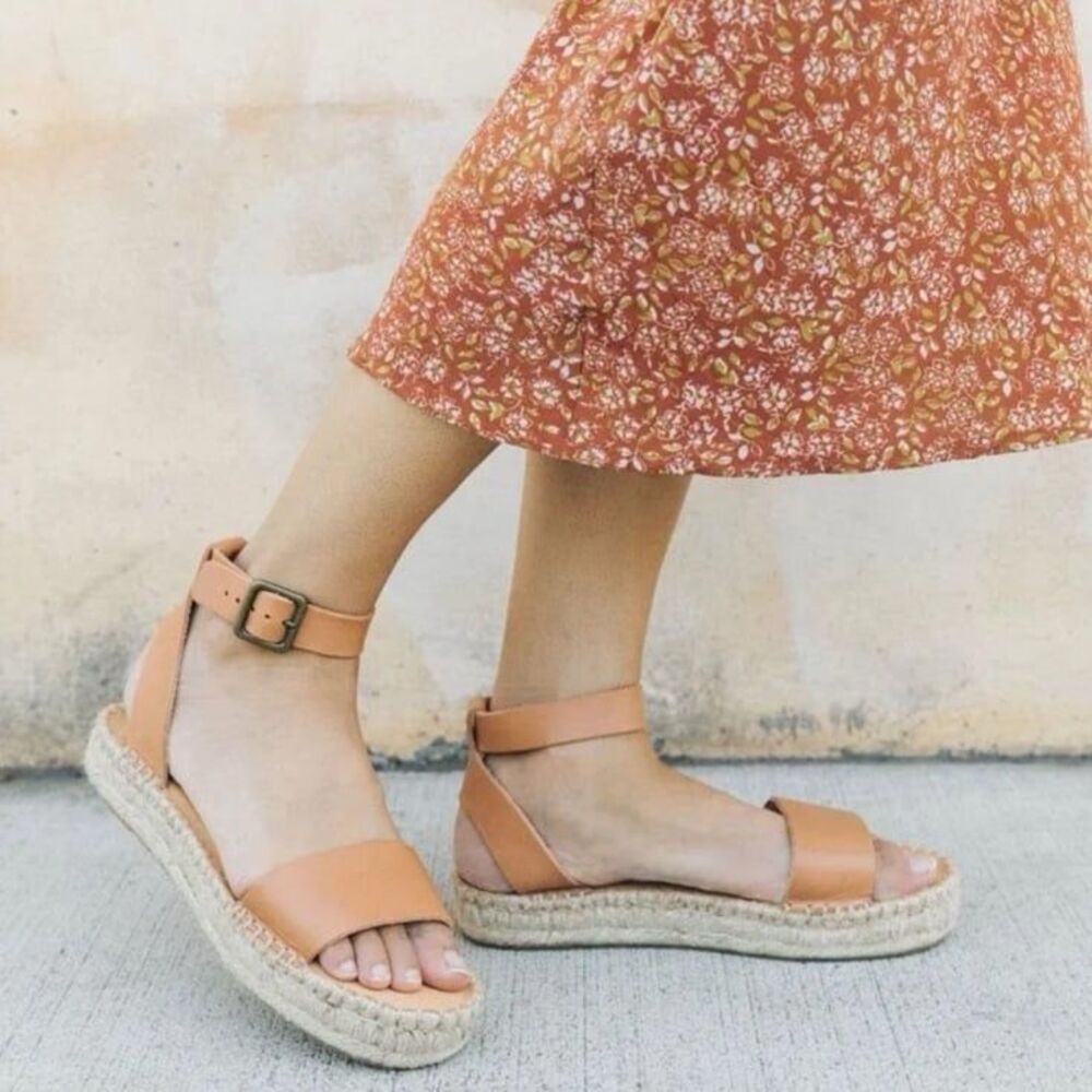 Soludos Camel Leather Espadrille Sandals Size 9
